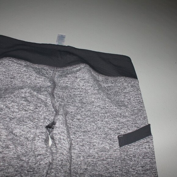 Grey & Black Ivivva Athletic Pants Size 12 - Picture 5 of 5
